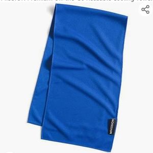 Mission Premium on-the-go Reusable Cooling Towel